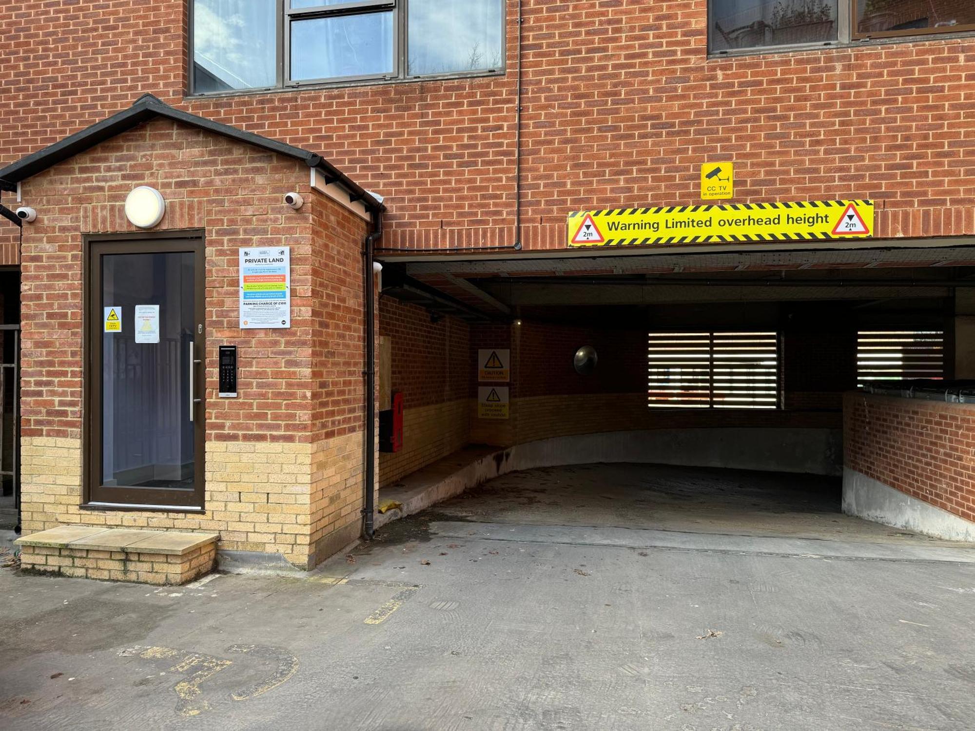 Apartment Two-bedroom Swindon